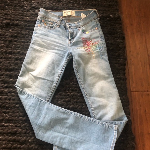 One of a kind vintage embroidered straight jeans - Picture 4 of 6